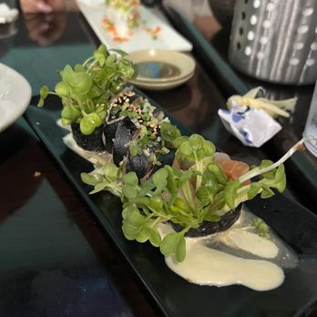 Wedashii - the olivia (riceless) so pretty and delicious! - Sushi Bars Near Me - Sacramento, California Wedashii - the olivia (riceless) so pretty and delicious! - Sushi Bars Near Me - Sacramento, California