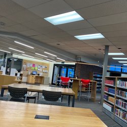Humber Summit Library - Interior