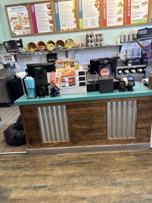 Tropical Smoothie Cafe by null