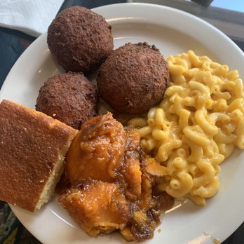 District - Crab cakes Mac & cheese yams & cornbread - Bars Near Me - Portsmouth, Virginia District - Crab cakes Mac & cheese yams & cornbread - Bars Near Me - Portsmouth, Virginia