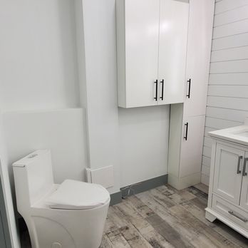 Jamil Construction - Modern style toilet - Plumbing Near Me - Halifax, Nova Scotia
