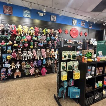 Ruff Haus Pets - Pet Stores Near Me - Chicago, Illinois