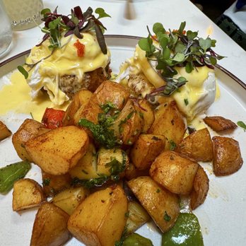 Eggy’s Neighborhood Kitchen - Crab cake Bene - Breakfast & Brunch Near Me - Berkeley, California Eggy’s Neighborhood Kitchen - Crab cake Bene - Breakfast & Brunch Near Me - Berkeley, California