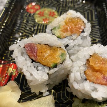 B Cafe - "Spicy Tuna Maki" - Sushi Bars Near Me - Quincy, Massachusetts