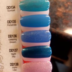 Nails 4 U