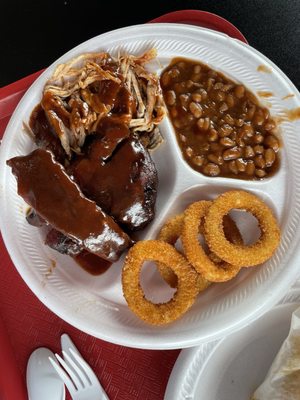 Pollard's Bar-B-Que by null