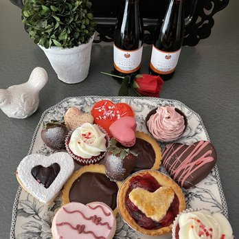 The Ottawa Bakery - Valentine's day box!  Thanks, Holly - Bakeries Near Me - Ottawa, Illinois