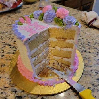 El Bolillo Bakery - Vanilla tres leches - Bakeries Near Me - Houston, Texas El Bolillo Bakery - Vanilla tres leches - Bakeries Near Me - Houston, Texas