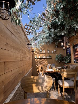 Ossys Bakery - Food Court by null