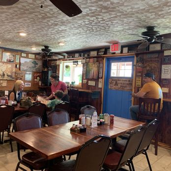 Country Cafe - Inside - Breakfast & Brunch Near Me - Waxahachie, Texas Country Cafe - Inside - Breakfast & Brunch Near Me - Waxahachie, Texas