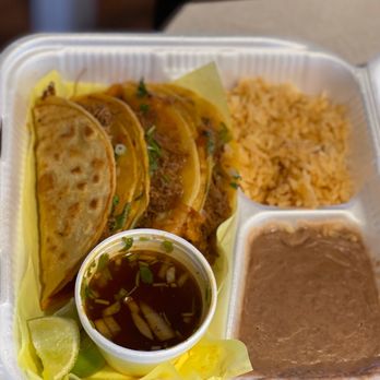 Antonio's Kitchen - Birrara taco plate. Comes with two. We ordered a third. - Food Trucks Near Me - Boise, Idaho Antonio's Kitchen - Birrara taco plate. Comes with two. We ordered a third. - Food Trucks Near Me - Boise, Idaho