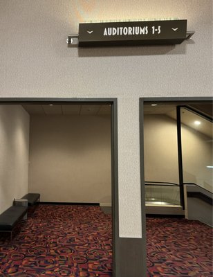 Cinemark Century North Hollywood and XD by null