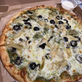 Blaze Pizza - Build Your Own Pizza (11-inch) - Salad Near Me - Northridge, California Blaze Pizza - Build Your Own Pizza (11-inch) - Salad Near Me - Northridge, California