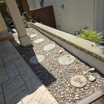 Z Pro Painting - Before retaining wall, lawn side. - Painters Near Me - El Cajon, California