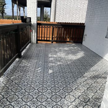 Zapata Floors - Exterior patio 8x8 porcelain tile - Flooring Near Me Zapata Floors - Exterior patio 8x8 porcelain tile - Flooring Near Me