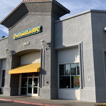 Ono Hawaiian BBQ - May 27, 2023: POV of Ono Hawaiian BBQ's exterior and entrance. - Barbeque Near Me - Sacramento, California Ono Hawaiian BBQ - May 27, 2023: POV of Ono Hawaiian BBQ's exterior and entrance. - Barbeque Near Me - Sacramento, California