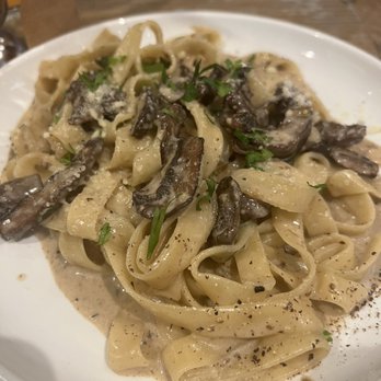 Forma Pasta Factory - Fettuccine Funghi - Pasta Shops Near Me - Brooklyn, New York Forma Pasta Factory - Fettuccine Funghi - Pasta Shops Near Me - Brooklyn, New York