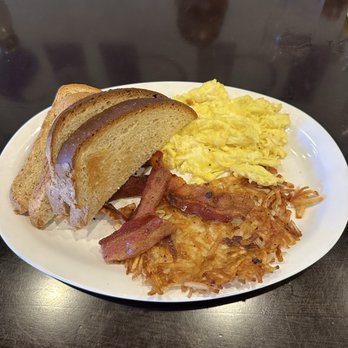 E.A.T.S. Diner - Breakfast & Brunch Near Me - Ridgeland, Mississippi E.A.T.S. Diner - Breakfast & Brunch Near Me - Ridgeland, Mississippi