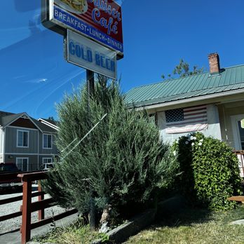 Cruiser Cafe - the sign for cruiser's restaurant - American Near Me - Eatonville, Washington