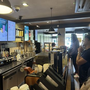 Starbucks - Coffee & Tea Near Me - London, XGL Starbucks - Coffee & Tea Near Me - London, XGL