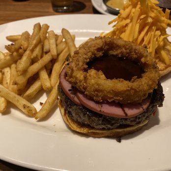 Doc B's Restaurant + Bar - Backyard Burger - New American Near Me - Chicago, Illinois Doc B's Restaurant + Bar - Backyard Burger - New American Near Me - Chicago, Illinois