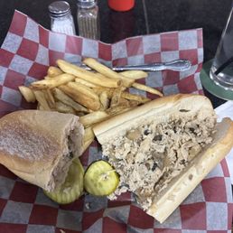 Bar style food, very casual local bar, lots of TVs all the way around..my chicken Philly was great made it just like I wanted. Bar style food, very casual local bar, lots of TVs all the way around..my chicken Philly was great made it just like I wanted.
