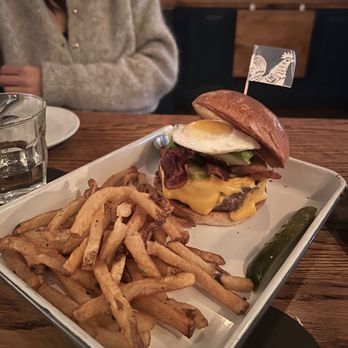 The Flying Cock - Standard Burger - Pubs Near Me - New York, New York The Flying Cock - Standard Burger - Pubs Near Me - New York, New York