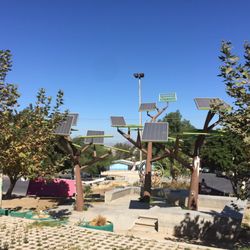 Casa de las Ideas - Solar powered...artistic sculptures