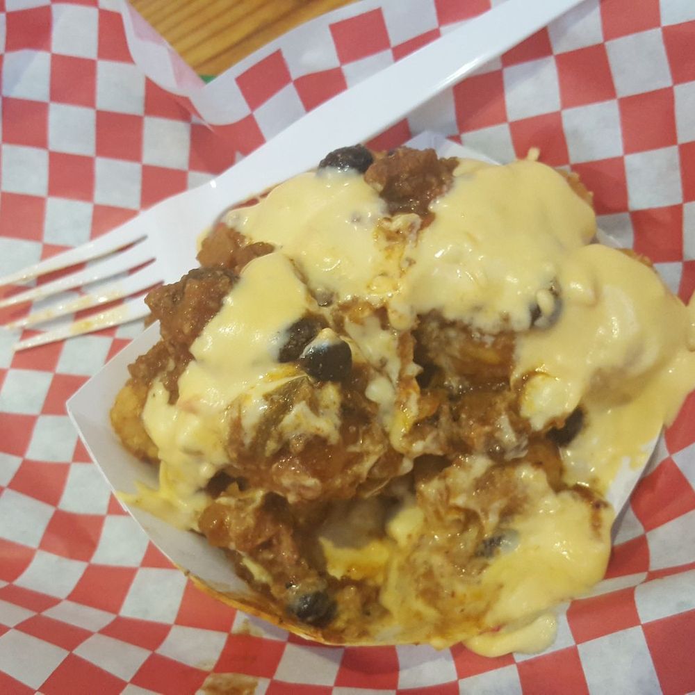 Chili Cheesy tots