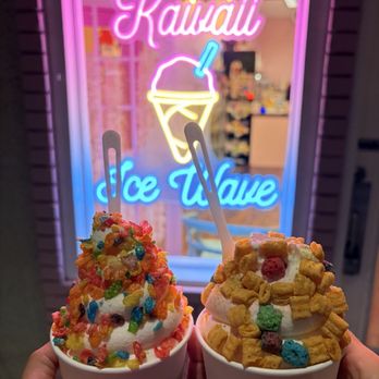Kawaii Ice Wave - Strawberry Vanilla Swirl with Fruity Pebbles (left) and Captain Crunch (right) - Shaved Ice Near Me - Mililani, Hawaii
