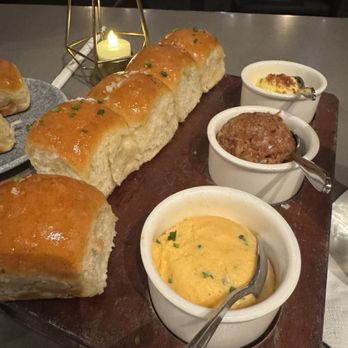 Ale & Compass Restaurant - Bread service - American Near Me - Lake Buena Vista, Florida Ale & Compass Restaurant - Bread service - American Near Me - Lake Buena Vista, Florida