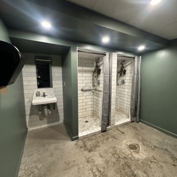 MindFuel Method - Shower stalls after cold plunge and before sauna. - Saunas Near Me - Pittsburgh, Pennsylvania
