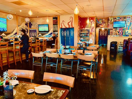Louie Louie The Restaurant Sushi Bar y Mas by null