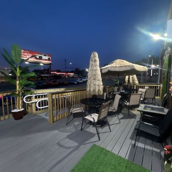 Paolo's Restaurant & Bar - PATIO AREA - Pizza Near Me - Reading, Pennsylvania Paolo's Restaurant & Bar - PATIO AREA - Pizza Near Me - Reading, Pennsylvania