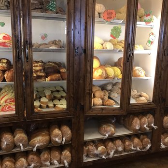 El Bolillo Bakery - More yummy pastries and bread for sale - Bakeries Near Me - Houston, Texas El Bolillo Bakery - More yummy pastries and bread for sale - Bakeries Near Me - Houston, Texas