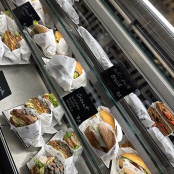 Adlon To Go - Sandwiches - Cafes Near Me - Berlin, BE