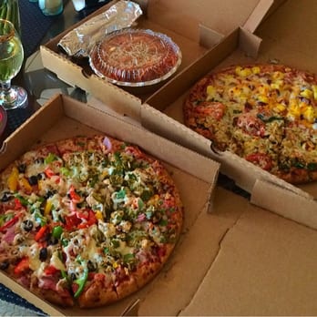 Palio's Pizza Cafe - Spaghetti and meatballs. Top right pizza - half Hawaiian half Molly. Bottom pizza - half king (left) half scorcher (right) - Pizza Near Me - Mansfield, Texas