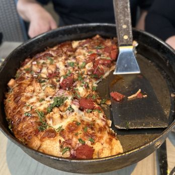 BJ's Restaurant & Brewhouse - Sweet Pig Pizza - Shareable - Pizza Near Me - Laguna Hills, California