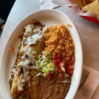 Chuy's - Burrito - Bars Near Me - Pembroke Pines, Florida