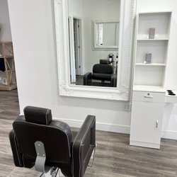Belmora Salon & Spa - Neat and clean Setup