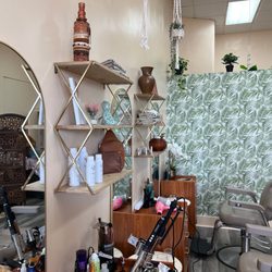 Bungalow Beauty Bar and Boutique - Styling chairs