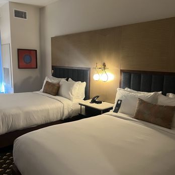 Hotel Indigo Las Colinas - Hotels Near Me - Irving, Texas