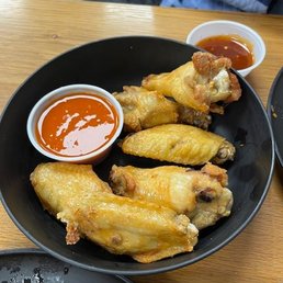 Had a lot of wings in my life, these were done very well. Had a lot of wings in my life, these were done very well.