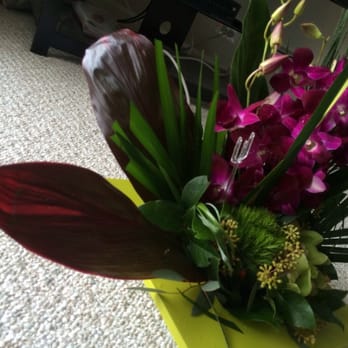 Showcase Flowers - Huge arrangement - Florists Near Me - San Francisco, California Showcase Flowers - Huge arrangement - Florists Near Me - San Francisco, California