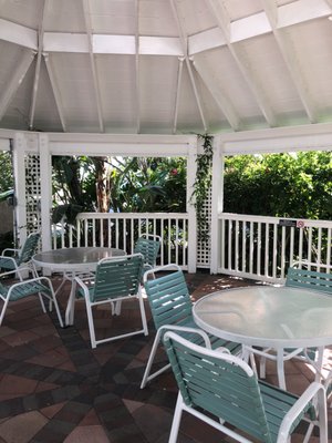 Amis Tropic Isle Inn