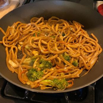 Kung Fu Noodle - The K12. Vegetables Lo Mein - Szechuan Near Me - Tucson, Arizona Kung Fu Noodle - The K12. Vegetables Lo Mein - Szechuan Near Me - Tucson, Arizona