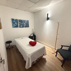 NatureNest Massage