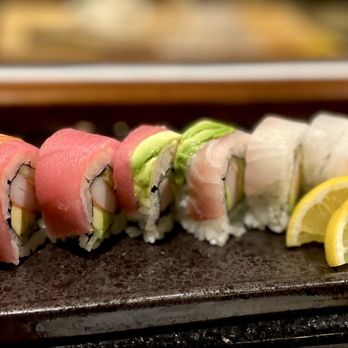 Ichi Umi Sushi - Rainbow Roll - Sushi Bars Near Me - Austin, Texas Ichi Umi Sushi - Rainbow Roll - Sushi Bars Near Me - Austin, Texas