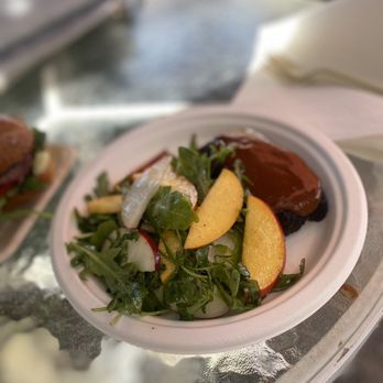 Biscuits BBQ - Pork belly with arugula and peach salad - Barbeque Near Me - Napa , California