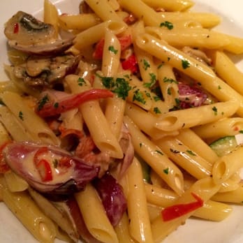 Scalini Restaurant - Penne Primavera - Italian Near Me - Belfast, BFS